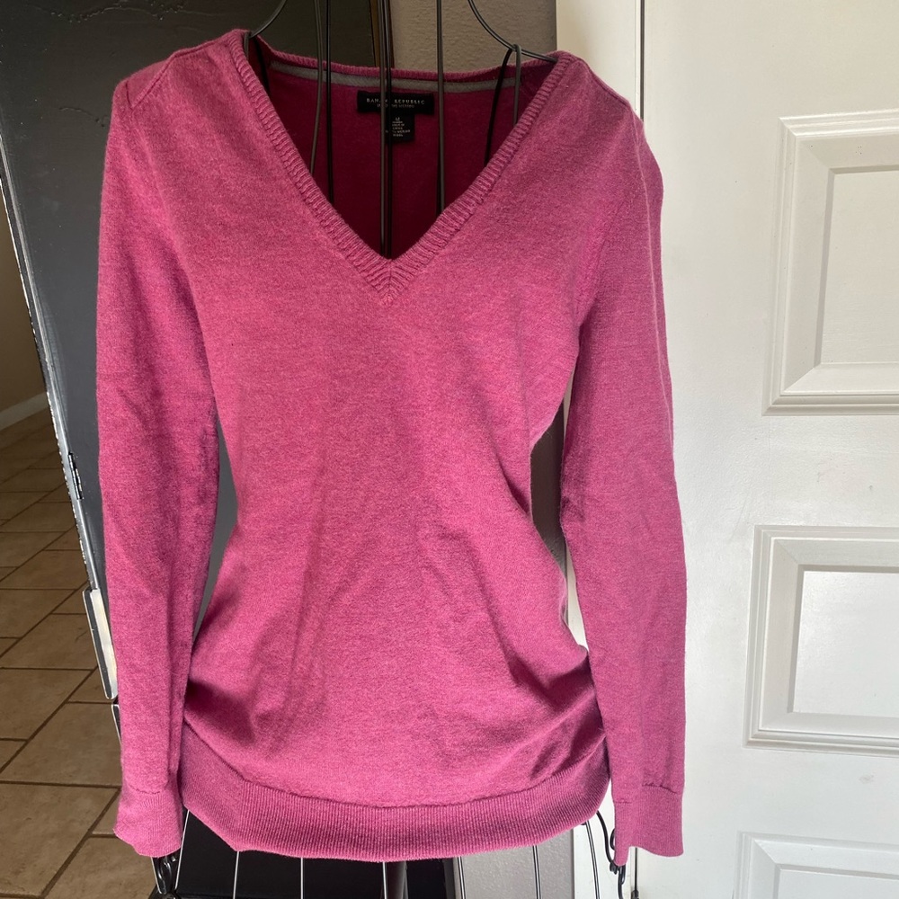 V neck sweater